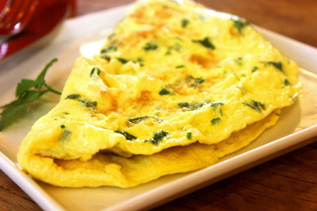 Omelett är en äggrätt som är tillåten för patienter med pankreatit